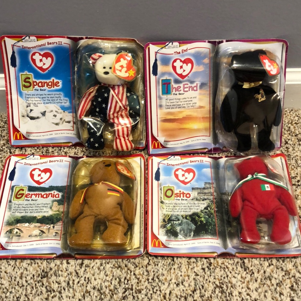 NIB rare from the 90’s Beanie Babies the International Bears II collection
